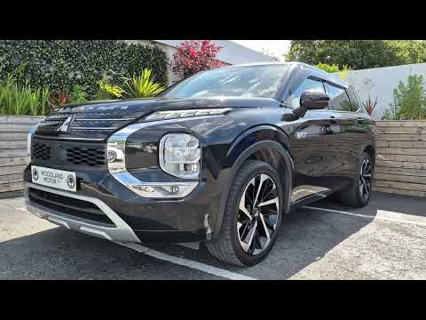 Mitsubishi Outlander 2.4 PHEV / EXCEED TOP SPEC / - Image 2