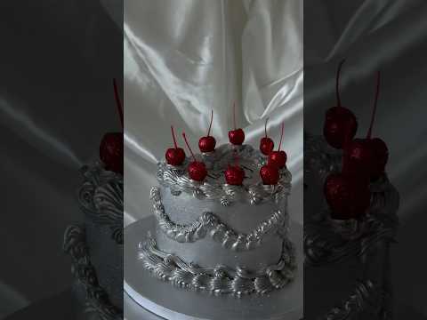 Silver cake tutorial ✨#sparkle #sparklycake #glittercherries #cake