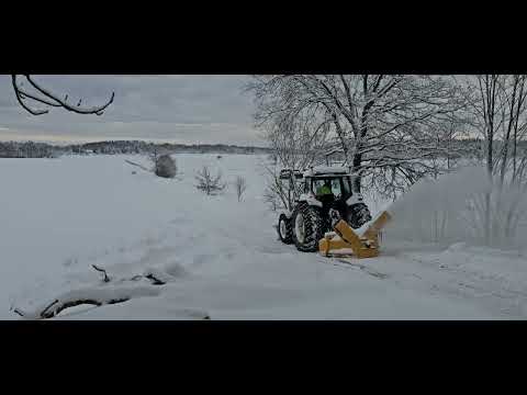 Ford 8240 with snowblower