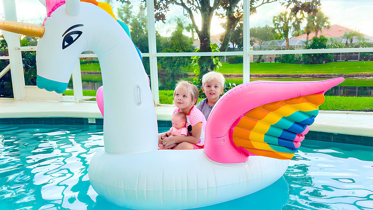 Naomi found a baby and swimming in the Pool