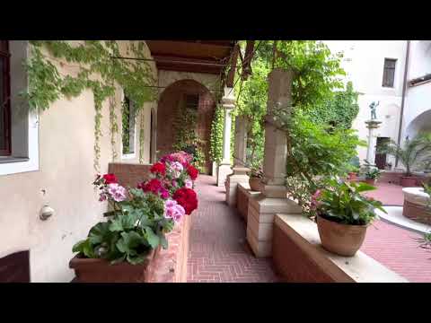 • CASTELLO DI PIPPO SPANO A OZORA - CORTILE •