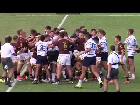 Helpmekaar vuis houe spat teen Menlo