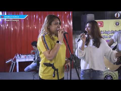 JANJI PUTIH - PUTRY PASANEA NGAMEN DI MENOEWA CAFE JOGJA BARENG TRI SUAKA DAN NABILA