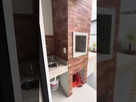 Localizado na cidade de São José, Santa Catarina. Me siga no Instagram: @joaopavanaticorretor