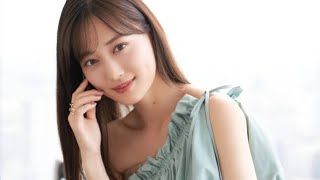 山下美月、“強めのスタイリング”で絶対領域あらわ「脚ながっっ!!!」「似合いすぎてる」..