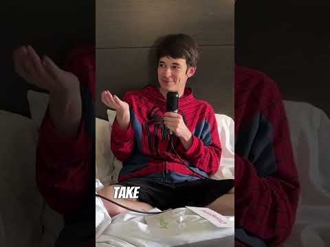 Cuban Crusher and Hat Guy argue about comics