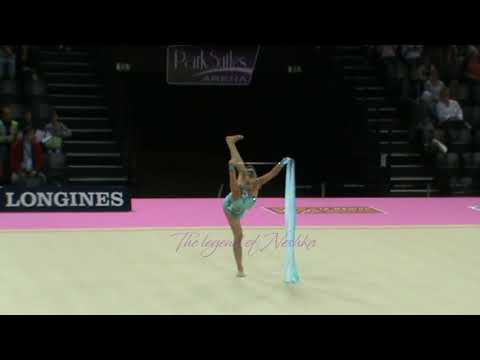 Anastassia JOHANSSON (SWE) ribbon - 2011 Montpellier worlds Qualifs
