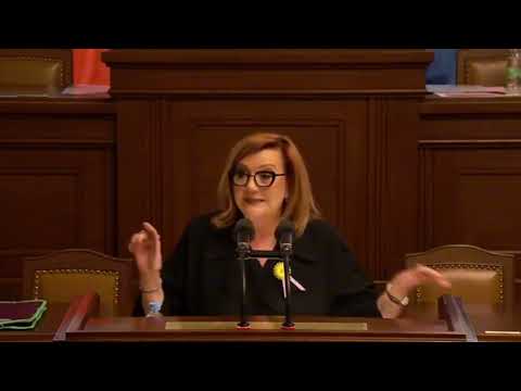 Schillerová v sněmovně: Fialova vláda nám zanechala rozpočtovou past, opozice předvádí divadlo