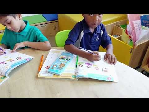 Exploring Colors in French at ARIS