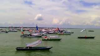 preview picture of video 'Konvoi Perahu Nelayan, Hari Nusantara 2014'