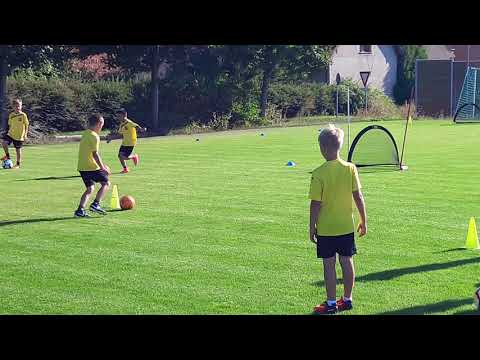 Fotbalový kemp Davida Střihavky - 3den video 7