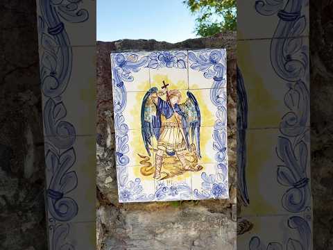 El detalle histórico de San Miguel Arcángel en Colonia del Sacramento 🇺🇾 #travel