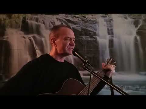 Прошлое всё замела метель