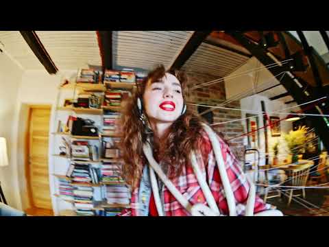 Jurica Pađen & Aerodrom - Nisi zavezala špigete (Official Video)