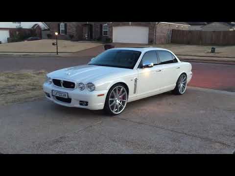 Jaguar XJ on 22 Adventus avx-10