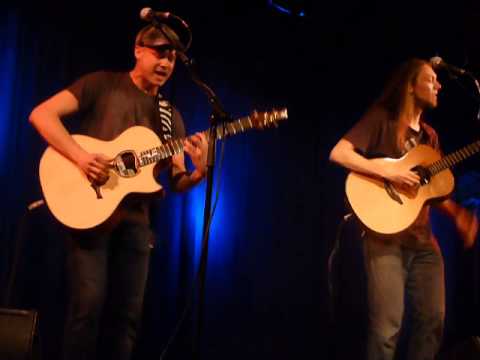 ~~Petteri Sariola feat Mike Dawes~~untilted blues~~