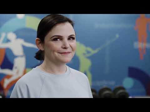 Pivoting Season 1 Featurette "Meet the Cast"