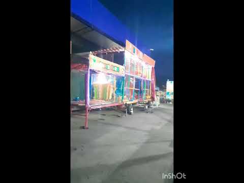 um passeio na pracinha da cidade de Edéia Go