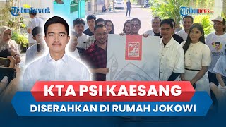 DPP PSI Serahkan KTA PSI pada Kaesang Pangarep di Kediaman Pribadi Jokowi di Solo
