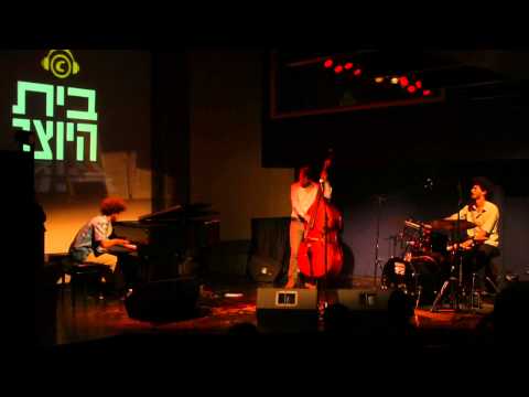 Ehud Ettun Trio - Bebe (H. Pascual)