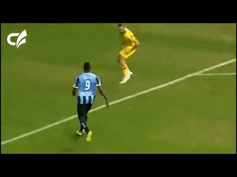 El golazo de rabona de Mario Balotelli