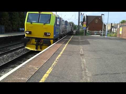 DR96910 passes Stowmarket into D.G.L | 13/05/15