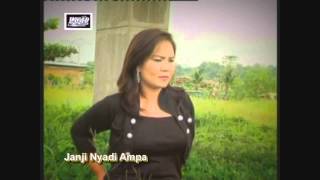 Download lagu Janji Nyadi Ampa - Rozlina mp3