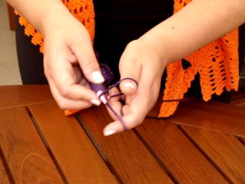 Eliete Massi demostra o tricrochê - Guararema SP