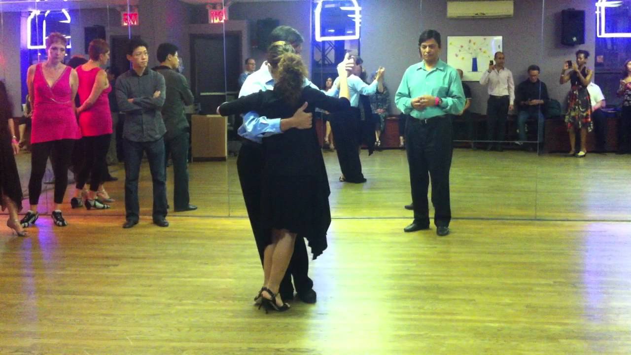 Diego Blanco and Ana padron Argentine tango Lesson @ Mala Leche 2011