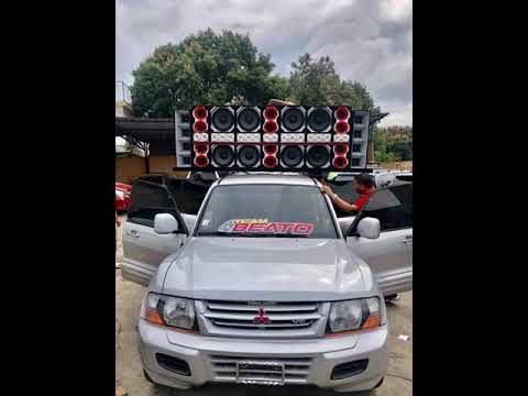 Johnny Ventura Patacón Pisao en Vivo