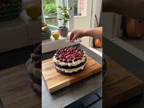 Black Forest Cake 🍒 #bakingcake #art #blackforestcake #blackforest #bakingart