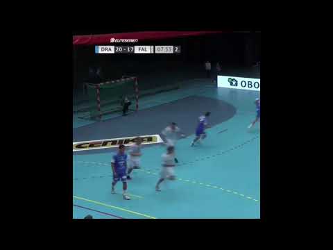 Amazing handball action by Stefan Ilic (Falk)