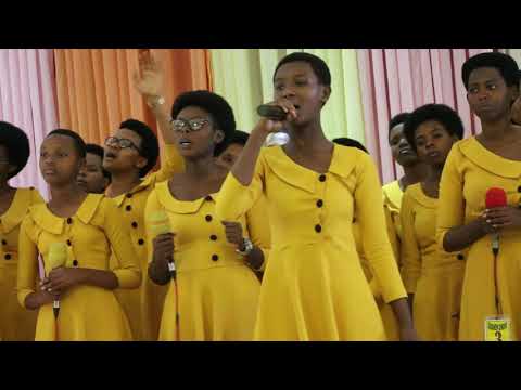 Vestina na Dorcas:Reba uko Goshen Choir baririmbye ya Chorus mukunda "Hallelua ya NEW Melody"