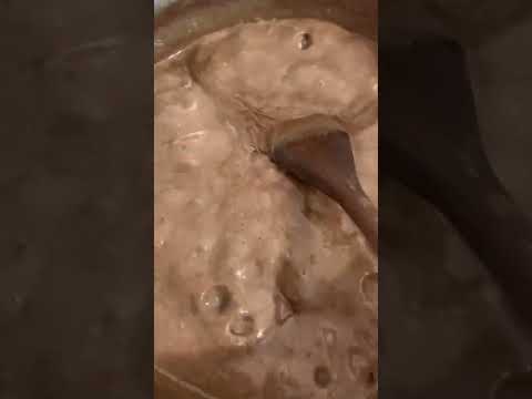 Cobertura de chocolate para bolo     #shortsyoutube#bolo#chocolate