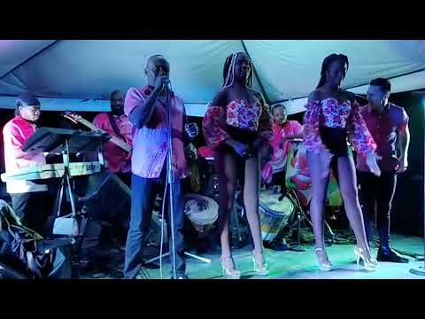 Los hermanos Arriola En vivo