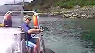 preview picture of video 'Hamish fishing Loch Duich #1 July 2007'
