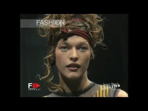 Milla Jovovich Runway