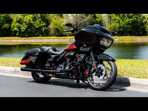 2021 Harley Davidson Road Glide CVO Black Hole