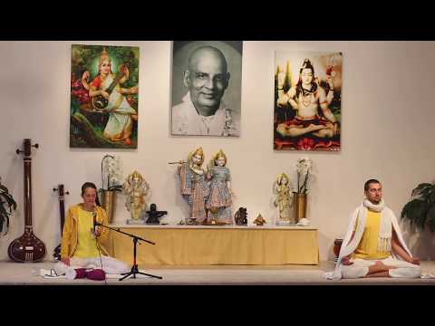 Pranayama für fortgeschrittene  mit Chitra - Live 06:00 Uhr 26.05.2020