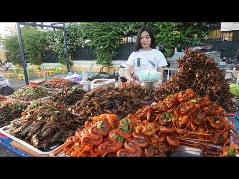 Khmer Exotic Food @Royal Palace - Amazing Girl Cooking Exotic Food Selling On The Street in Town
