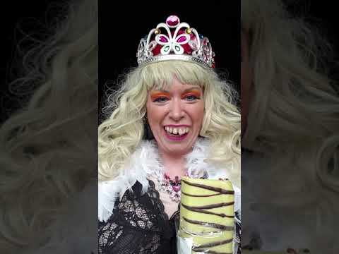 At ALDRIG skulle spiser kage igen 🍰 Festunderholdning til konfirmation, fødselsdag, bryllup. m.m