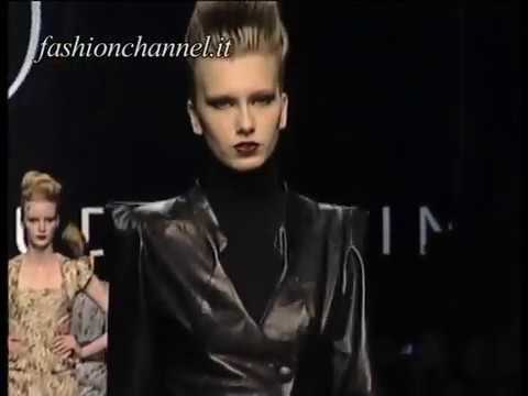 "Valentin Yudashkin" Autumn Winter 2009 2010 Milan 1 of 3 pret a porter woman by FashionChannel