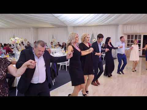 Carmen  Macovei  si  Formatia  Badacica 2019  colaj 2 Durau