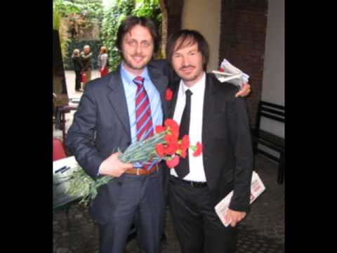 INTERNAZIONALE SOCIALISTA (versione ufficiale)