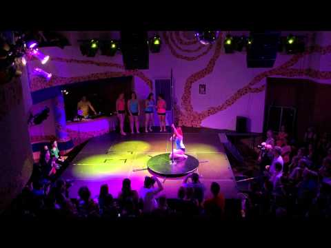 TEREZA ŠTRUNCOVÁ – KURZ POLE DANCE L1