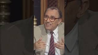 الفرق في استعمال { أُولَٰئِكَ يَلْعَنُهُمُ اللَّهُ } و { أُولَٰئِكَ عَلَيْهِمْ لَعْنَةُ اللَّهِ } image