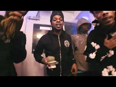 Zoe Floxks Feat. Glitty - Out The Way (Official Music Video) [Directed by @ktfxhimself]