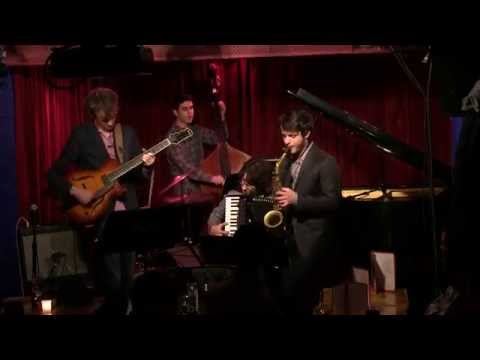 Syberen van Munster - Plunge for Distance (Live at Cornelia Street Cafe)