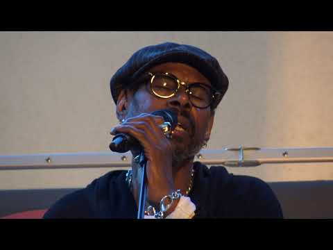 Dennis LeGree Trio - Unchained Melodie