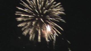 preview picture of video 'MapleLawn Fireworks 2010'